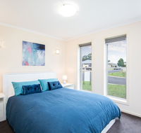 Megan House - Accommodation Redcliffe