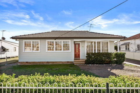 Memories On Mount View, Games Room, Cosy Wood Fire, Netflix - Accommodation Redcliffe 2
