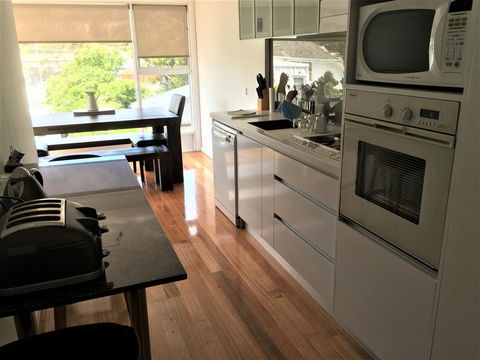 Meriam Bed And Breakfast - Accommodation Redcliffe 1