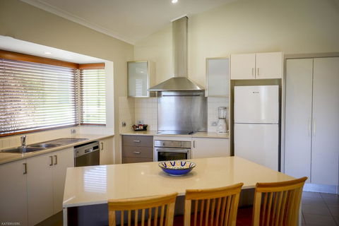 Merry Beach Caravan Park - Accommodation Redcliffe 1