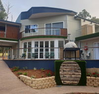 Merry Mary - Accommodation Redcliffe