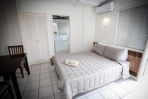 Miami Shore Apartments & Motel - Accommodation Redcliffe 3