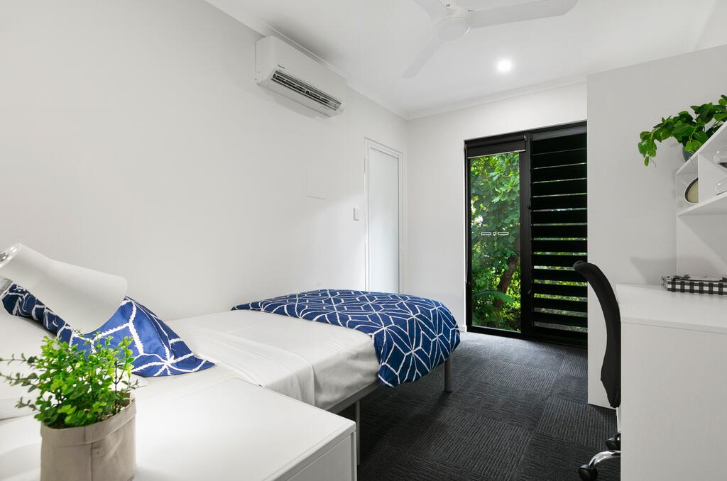 Aeroglen QLD Accommodation Redcliffe