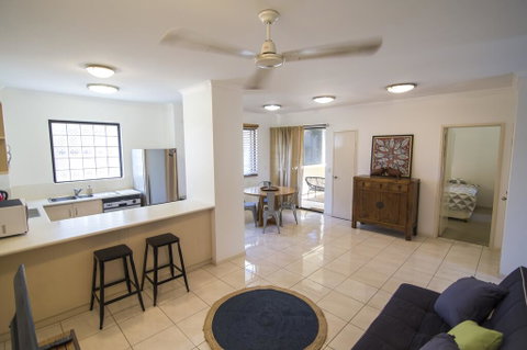 Minnie St 2 Bedroom / 2 Bathroom Apartment - Accommodation Redcliffe 1