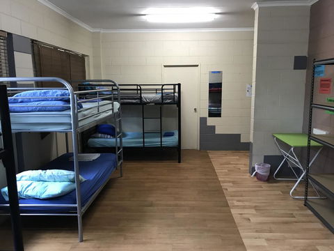 Mission Beach Retreat - Accommodation Redcliffe 2