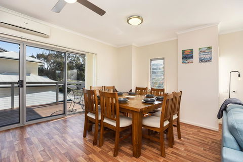 Moana Dreams - Accommodation Redcliffe 1