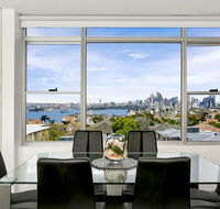Modern 2BR Apartment with Views HARIS - Accommodation Redcliffe