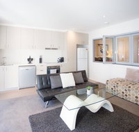 Modern Executive Apartment  Braddon 1BR Wine Wifi Secure Parking Canberra - Accommodation Redcliffe