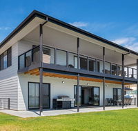 Moments on the Water - Accommodation Redcliffe