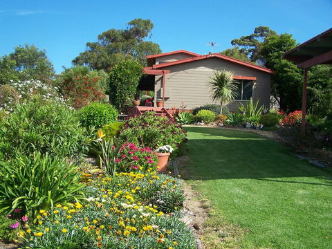 Monaro Cottage - Accommodation Redcliffe 0
