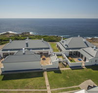 Montague Island Lighthouse - Accommodation Redcliffe