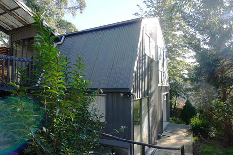 Moon House - Accommodation Redcliffe 1