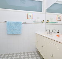 Morisset Memories - Accommodation Redcliffe