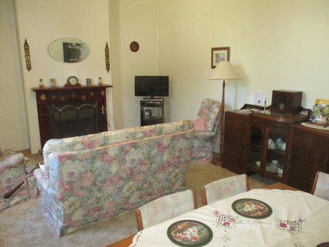 Morse Cottage - Accommodation Redcliffe 3
