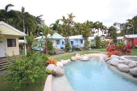 Mossman Motel Holiday Villas - Accommodation Redcliffe 0