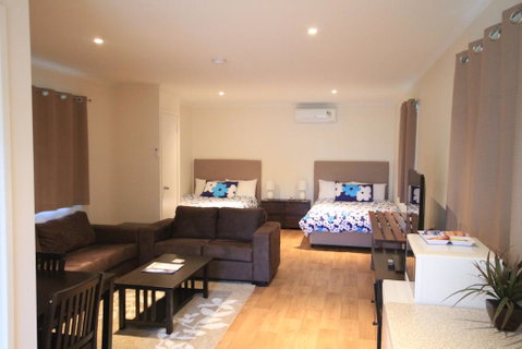 Mossman Motel Holiday Villas - Accommodation Redcliffe 2