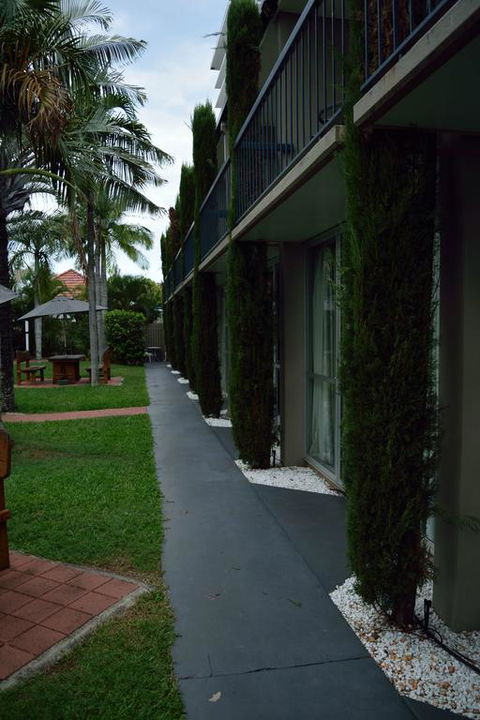 Motel 98 - Accommodation Redcliffe 3