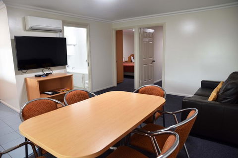 Motel Carnarvon - Accommodation Redcliffe 2