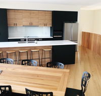 Mountain Mist Retreat - 6 Bedrooms - Accommodation Redcliffe