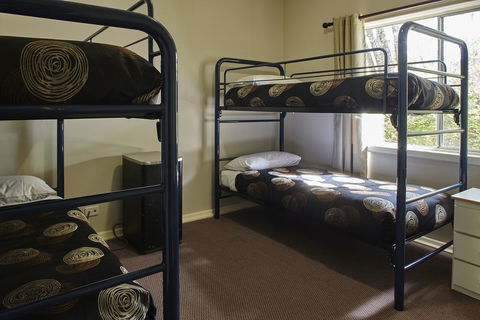 Mountain View Holiday Retreat - Accommodation Redcliffe 2