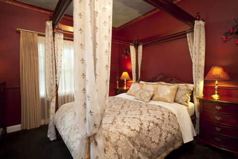 Mountain Whispers Strawberry Patch - Accommodation Redcliffe 2
