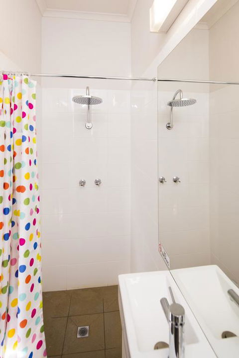 Mowbray Hotel - Accommodation Redcliffe 3