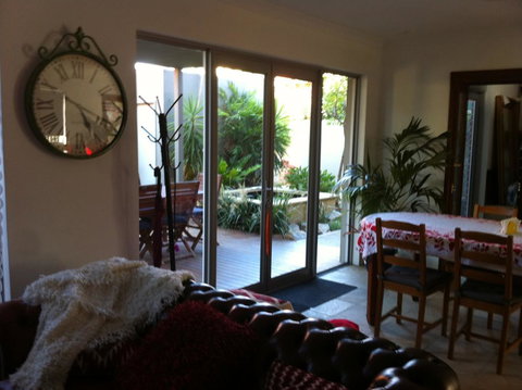 Mt Lawley Garden Apartment - Accommodation Redcliffe 1