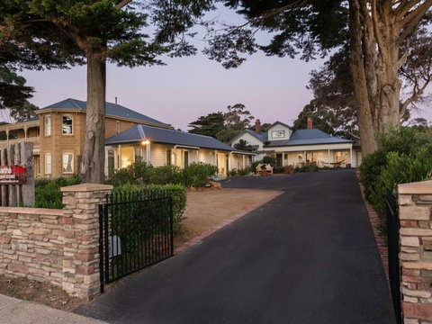 Mt Martha Villas - Accommodation Redcliffe 0