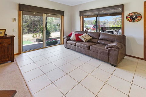 Mt Taylor Country Retreat-15 Minutes To Bairnsdale - Accommodation Redcliffe 2