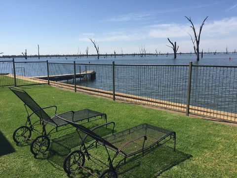 Mulwala Lakeside Waterfront - Accommodation Redcliffe 3