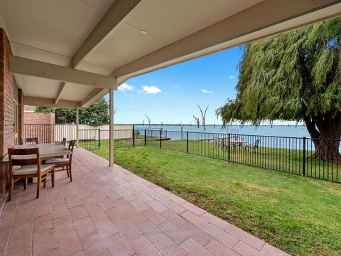 Mulwala Waterside - Accommodation Redcliffe 2