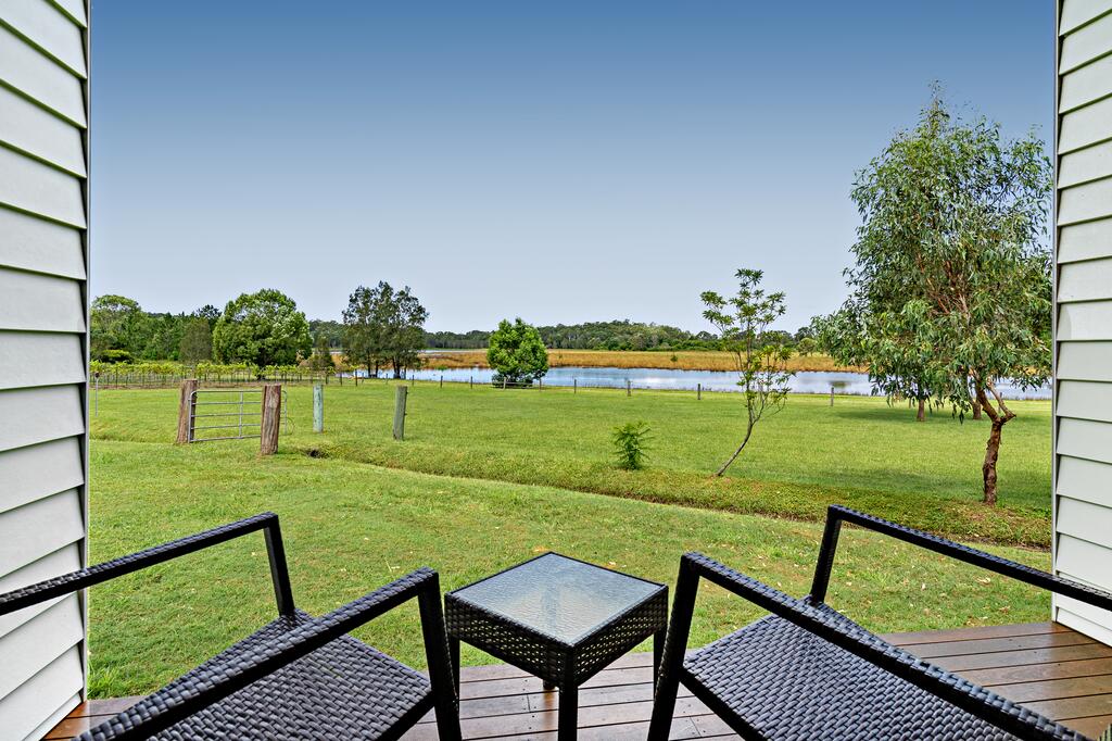 Kurwongbah QLD Accommodation Redcliffe