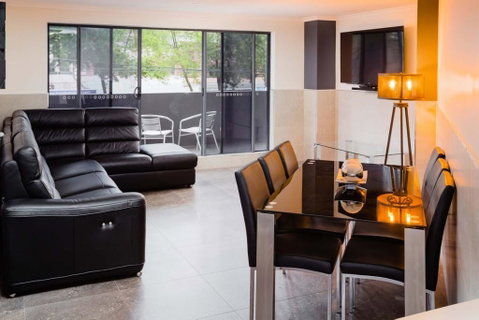Nautilos On The Harbour - Accommodation Redcliffe 2