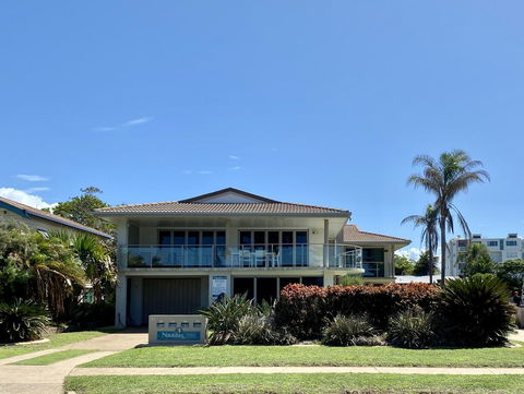 Nautilus Beachside Apartments - Accommodation Redcliffe 0