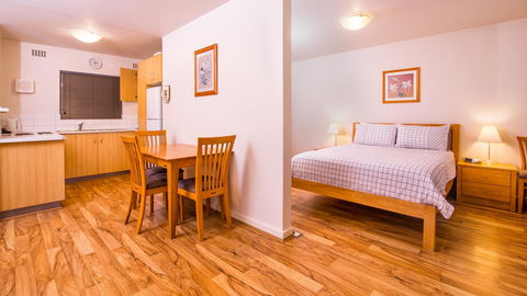 Dowler Apartments Subiaco - Accommodation Redcliffe 6