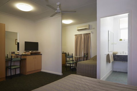 Baileys Parkside Motel By VetroBlu - Accommodation Redcliffe 12
