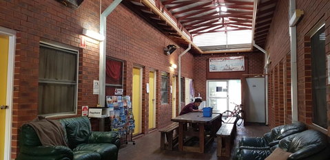 Backpack City & Surf - Accommodation Redcliffe 8