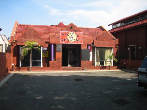 Backpack City & Surf - Accommodation Redcliffe 1