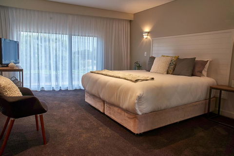 The Urban Beach House - Accommodation Redcliffe 13