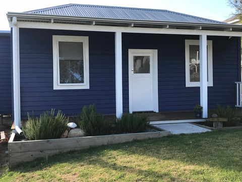 Jeffries Cottage - Accommodation Redcliffe 4