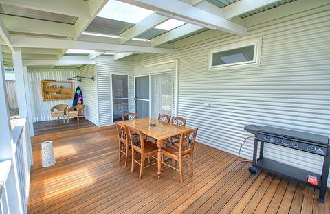 Jeffries Cottage - Accommodation Redcliffe 9