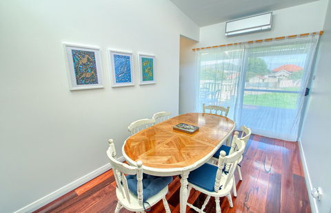 Jeffries Cottage - Accommodation Redcliffe 12