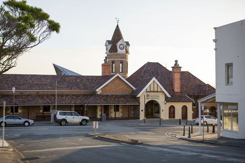 Spencer Cottage - Accommodation Redcliffe 4
