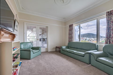 Serpentine Rose - Accommodation Redcliffe 11