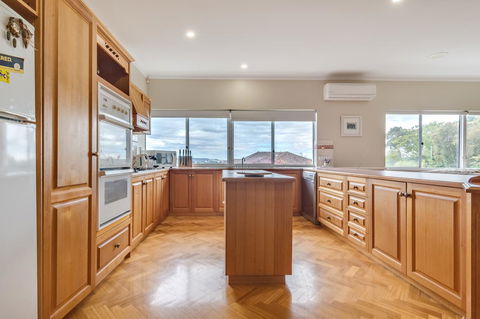 Serpentine Rose - Accommodation Redcliffe 6