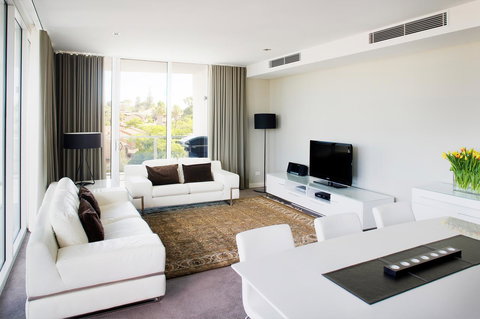 Claremont Quarter Luxury Apartment - Accommodation Redcliffe 3