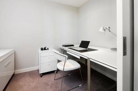 Claremont Quarter Luxury Apartment - Accommodation Redcliffe 12