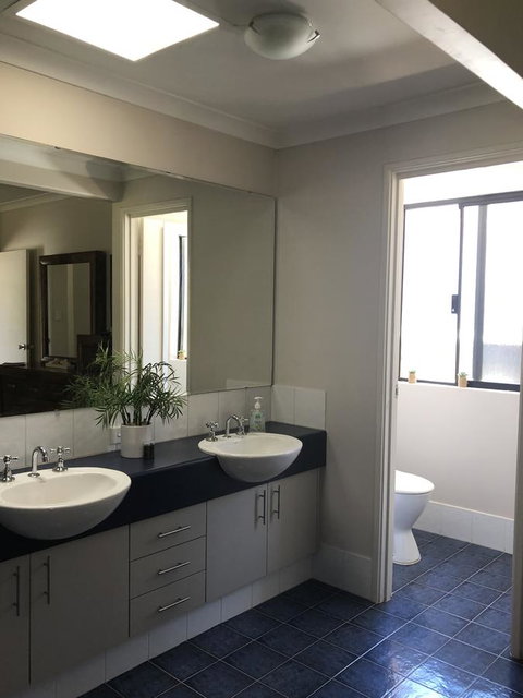 BeachHideaway@Scarborough - Accommodation Redcliffe 5