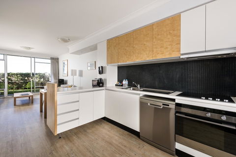 Be. Fremantle - Accommodation Redcliffe 10