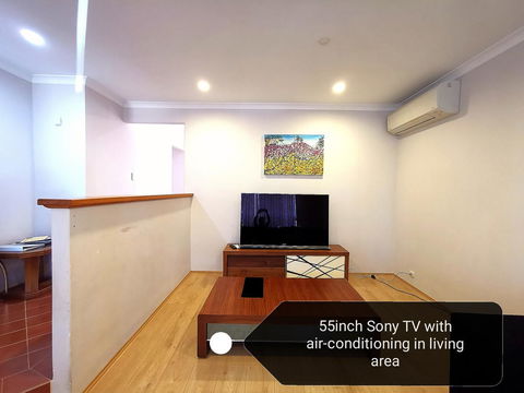 Cosy Easy Access Home Near Perth CBD And Fremantle - Accommodation Redcliffe 5